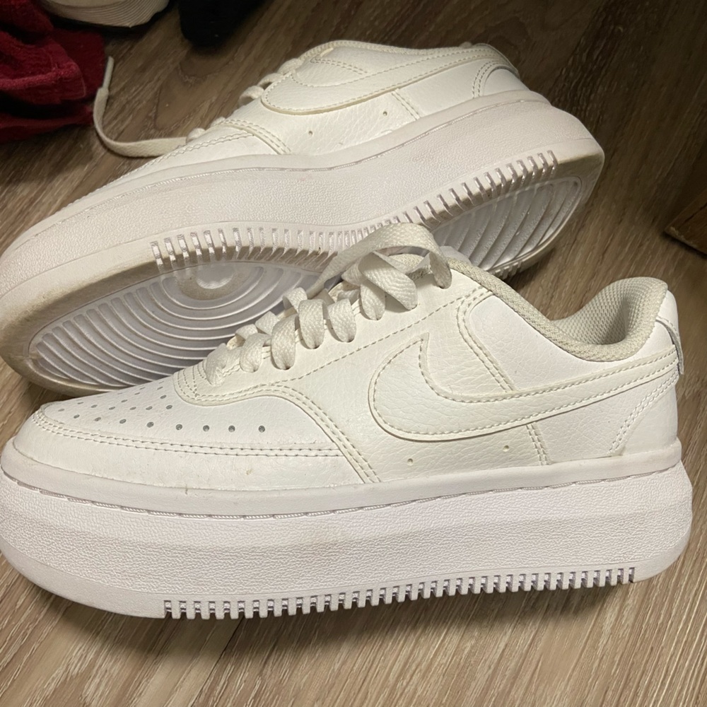 Nike platforms